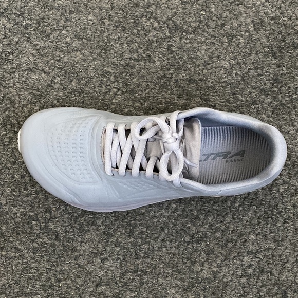 Altra W Torin 5 Women’s Running Shoe. Grey leather size 7. - Picture 4 of 7